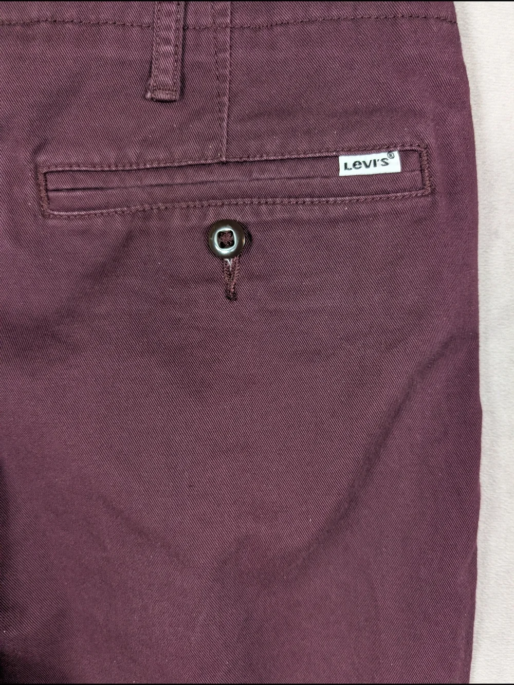 Levis Slim Straight Chino Pants Mens Size 29x30 Burgundy Cotton Stretch Casual